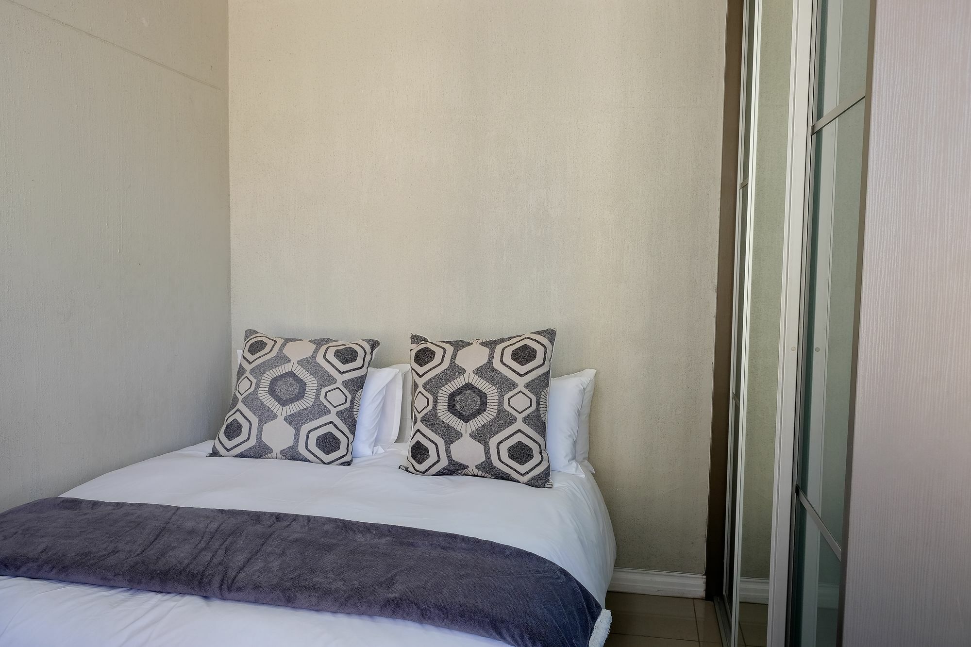 Gem Apartment